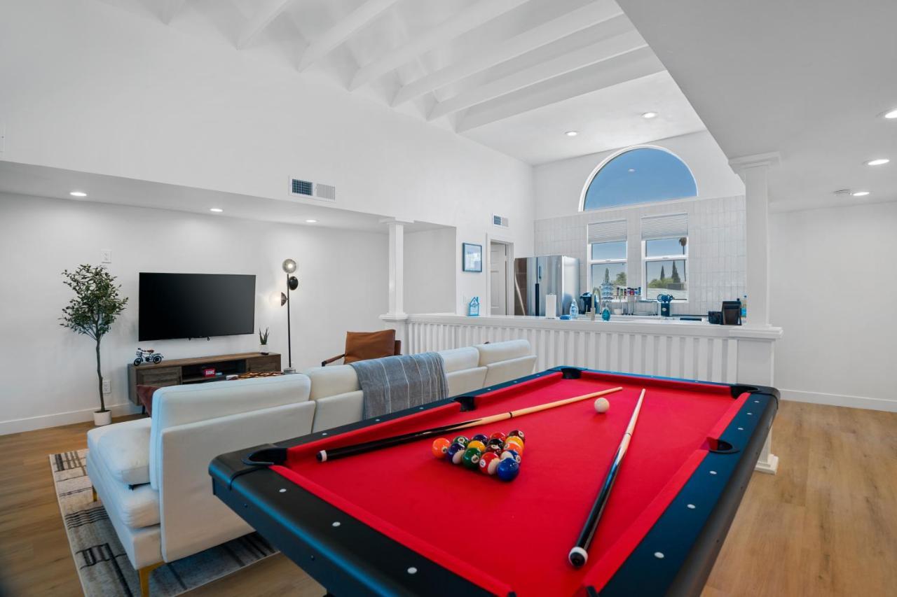 Chic Uptown Phoenix Home - Pool Table & Perfect Location Экстерьер фото